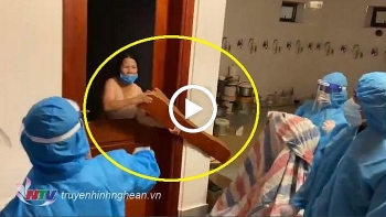 Khởi tố người phụ nữ trốn cách ly chống người thi hành công vụ Khởi tố người phụ nữ trốn cách ly chống người thi hành công vụ