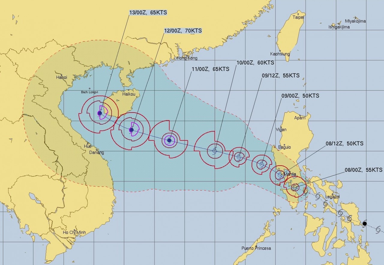 Bão CONSON giật cấp 12, hướng vào Bắc miền Trung và tiếp tục mạnh thêm