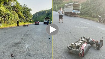 Nam thanh niên đi xe máy tốc độ cao trượt ngã vào gầm xe tải