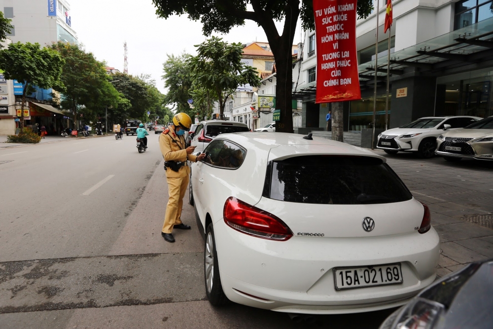 Hướng dẫn chủ xe ô tô nộp phạt nguội tại Hà Nội