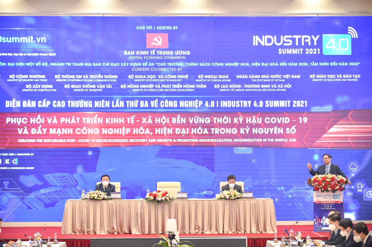Thủ tướng Phạm Minh Chính dự Diễn đàn cấp cao về cách mạng công nghiệp lần thứ 4
