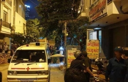 doat mang vo trong bua com vi bi doa dap kinh be guong o to