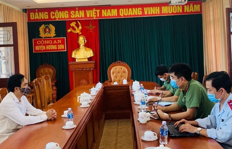 tin phap luat 24h nong nhat hom nay 303 phat thay giao 10 trieu dong vi dang tin xuyen tac tren facebook