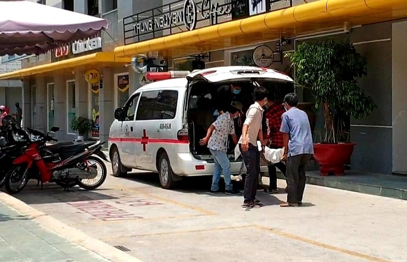 Tin pháp luật 24h nóng nhất hôm nay (18/4): Phát hiện thi thể PGĐ công ty môi trường đang phân hủy tại chung cư ở Bình Dương