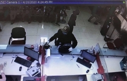 Nghi án nổ súng cướp ngân hàng Techcombank tại Hà Nội