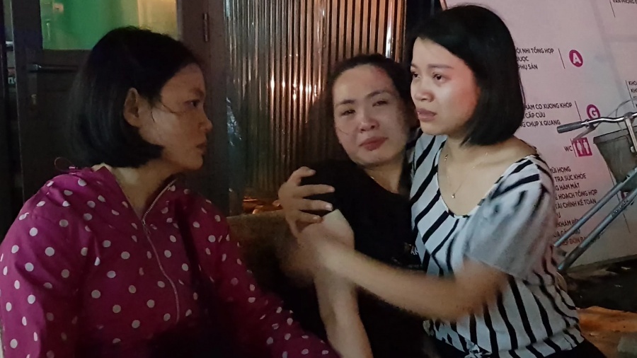 Học sinh lớp 1 bị bỏ quên trên xe: Trường thông báo bất tỉnh, bác sĩ khẳng định tử vong trước khi vào viện
