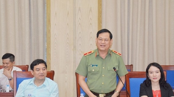 Gái Xam Vu : Cô gái tâm thần nghi bị xâm hại đến mang ...