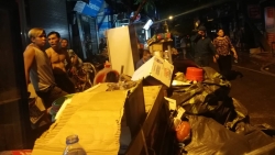 Cháy Công ty phích nước Rạng Đông: Người dân hoảng loạn di dời đồ đạc trong đêm