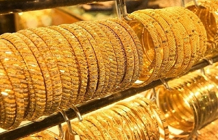 gia vang hom nay 2110 di ngang cho tin hieu moi