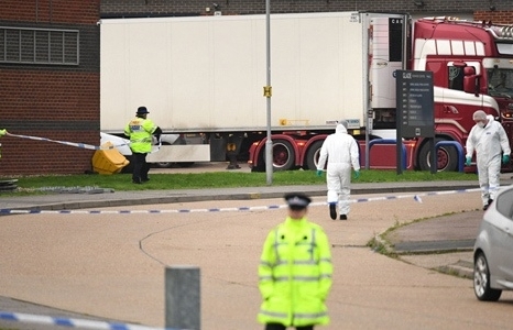 Hoàn tất xác minh danh tính 39 người Việt tử vong trong container tại Anh
