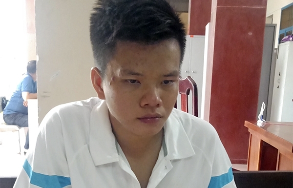 Con trai nửa đêm đâm chết cha ruột sau khi điều trị bệnh tâm thần