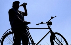 Từ 1/1/2020, đi xe đạp, xe đạp điện uống rượu bia bị xử phạt tới 600.000 đồng