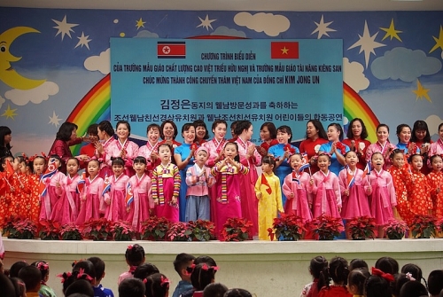 Những người bạn Triều Tiên đầu tiên đến Việt Nam sau chuyến thăm của Chủ tịch Kim Jong Un