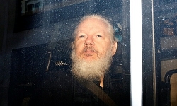 Thuỵ Điển lại điều tra ông chủ WikiLeaks về tội hiếp dâm