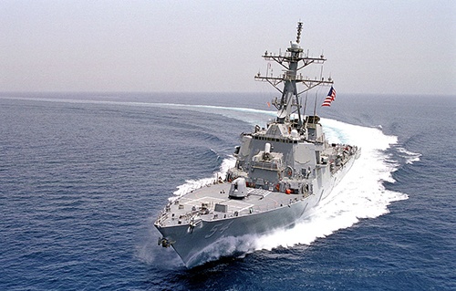 Mỹ điều hai tàu hải quân qua eo biển Đài Loan, thách thức Trung Quốc