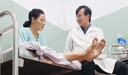 Hành trình 10 năm tái sinh nhiều cuộc đời của bác sỹ Pháp gốc Việt