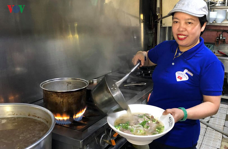 ba chu 3 nha hang viet o xu kim chi khoi nghiep tu noi nho nha