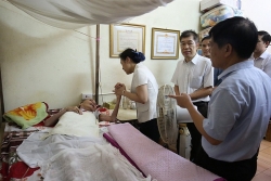 Liên hiệp Hữu nghị trao gần 40 triệu đồng cho Trung tâm Điều dưỡng thương binh Thuận Thành