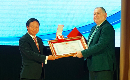 Việt Nam trao tặng Huân chương Hữu nghị cho Đại học tổng hợp quốc gia Pyatigorsk (Nga)