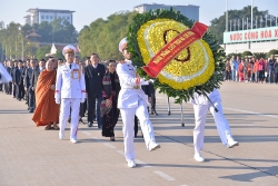 Đoàn đại biểu VUFO viếng Lăng Chủ tịch Hồ Chí Minh, tưởng niệm các anh hùng, liệt sỹ trước Đại hội VI