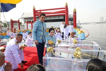 Hoàng quý phi Thái Lan bất ngờ được sắc phong lên làm hoàng hậu thứ 2