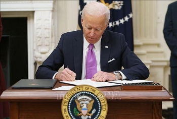Tân Tổng thống Mỹ ký sắc lệnh khôi phục đạo luật Obamacare, 