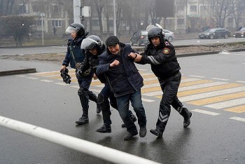 Tổng thống Kazakhstan thanh trừng cơ quan tình báo, chuẩn bị lập chính phủ mới