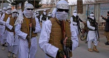 Taliban đưa quân xuống phố sau đợt bất ổn liên quan vụ bắt giữ thủ lĩnh người Uzbek