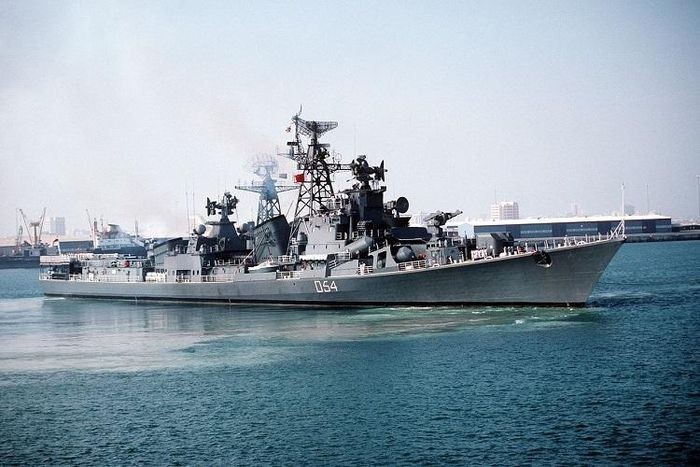 Khu trục hạm Ấn Độ phát nổ trong khoang, ít nhất ba thủy thủ thiệt mạng