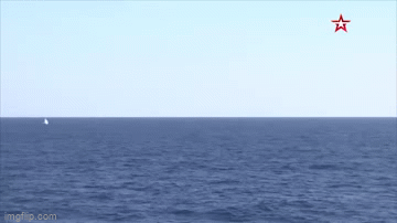 Tàu ngầm Nga phóng tên lửa hành trình Kalibr từ dưới nước, đánh trúng mục tiêu ven biển