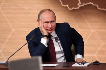Điện Kremlin: Nhà lãnh đạo Putin bận rộn tới mức không có thời gian nghĩ về vị trí của mình trong lịch sử Điện Kremlin: Nhà lãnh đạo Putin bận rộn tới mức không có thời gian nghĩ về vị trí của mình trong lịch sử