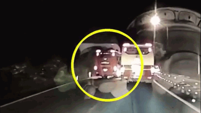 Camera giao thông: Xe khách vượt ẩu trong đêm, gây tai nạn liên hoàn trên đèo Bảo Lộc