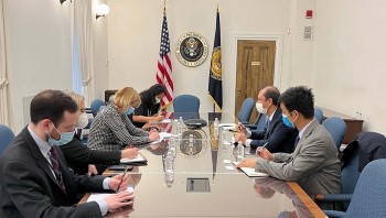 Đại sứ Nguyễn Quốc Dũng gặp Phó Đại diện Thương mại Hoa Kỳ
