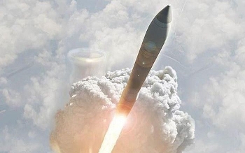 Cận cảnh tên lửa hạt nhân không thể đánh chặn của không quân Mỹ