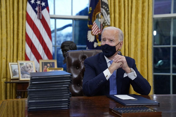 Tổng thống Biden bất ngờ gia hạn tình trạng khẩn cấp với Iran