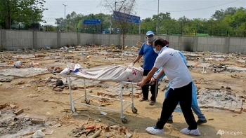 Ấn Độ 'xử' các quan chức để thiếu hụt trang bị y tế