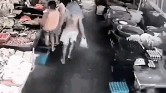 video bi sam so co gai vung chan xu ten bien thai