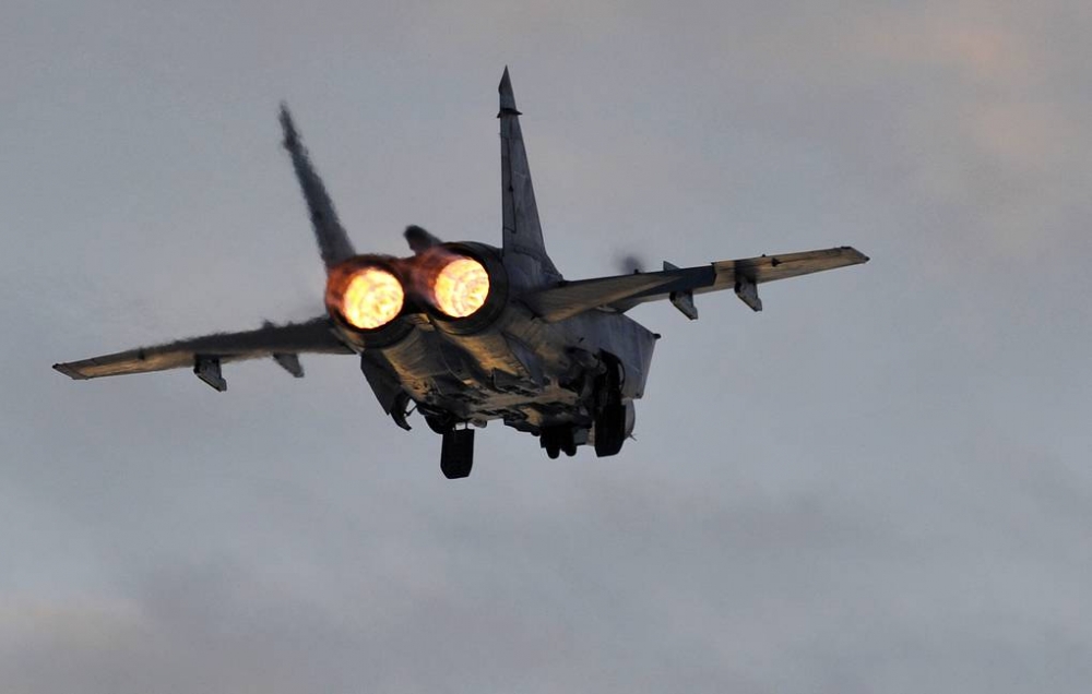 Tiêm kích MiG-31 của Nga đánh chặn máy bay quân sự Na Uy