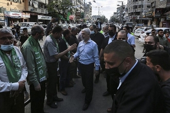 Thủ lĩnh cao cấp Hamas bất ngờ xuất hiện trong buổi diễu hành