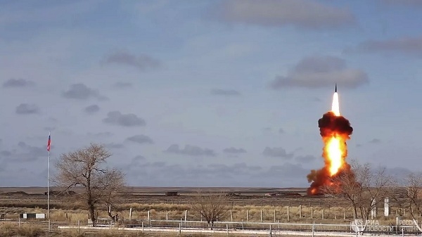 Nga đã phóng thành công tên lửa siêu thanh “khủng”