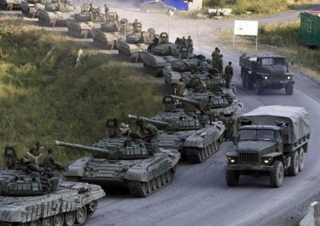 Hàng trăm xe tăng T-90 Proryv Nga được điều tới biên giới phía Nam?