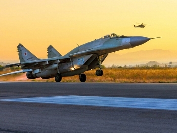 Tiêm kích Nga suýt bị phòng không Iran bắn hạ trên bầu trời Syria