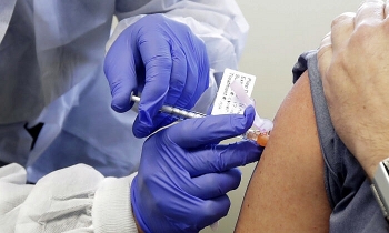 Mỹ bắt đầu thử nghiệm vaccine COVID-19 thứ 2 trên 30.000 người