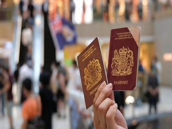 Trung Quốc tuyên bố không công nhận hộ chiếu hải ngoại của Anh cấp cho người Hong Kong