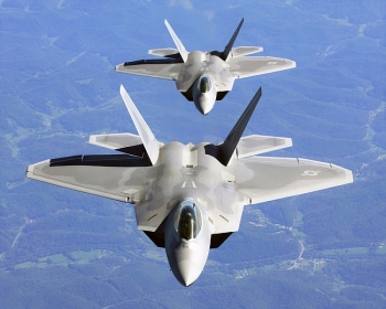 "Vua bầu trời" F-22 Raptor sắp bị thất sủng?