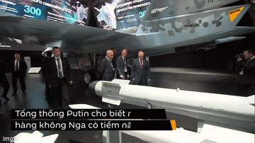 Tổng thống Putin trực tiếp thị sát siêu phẩm tiêm kích Checkmate tại MAKS 2021