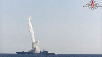 Nga thử thành công tên lửa siêu thanh Tsirkon được phóng đi từ tàu khu trục