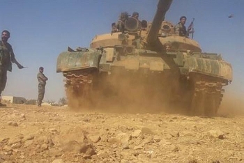 Quân đội Syria lần đầu phát động tấn công các chiến binh thân Israel