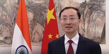 Đại sứ Trung Quốc và Australia khẩu chiến vì vấn đề Biển Đông