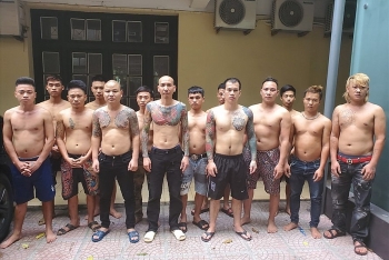 Phú Lê và đàn em bị bắt: 16 đệ tử của "giang hồ mạng" khai gì?